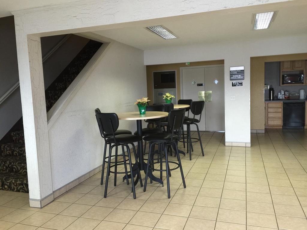 Americas Best Value Inn & Suites - Bluffton Kültér fotó