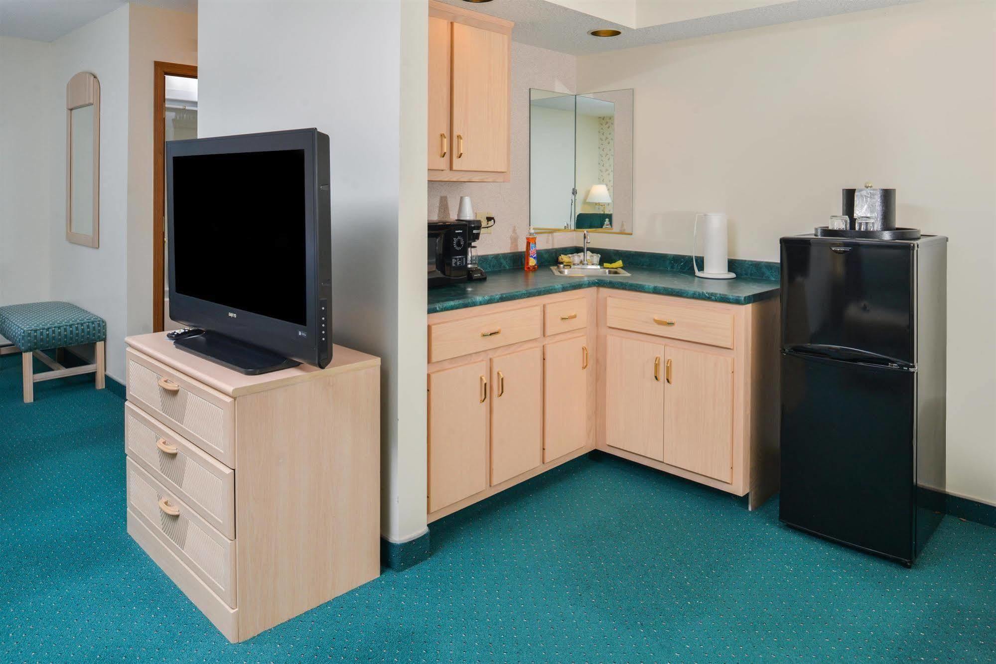 Americas Best Value Inn & Suites - Bluffton Kültér fotó